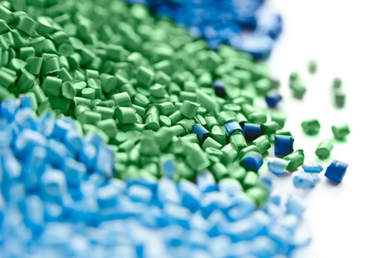 5B6B31D2FD841875-Neste Lotte Chemical collaboration renewable chemicals and plastics Neste a