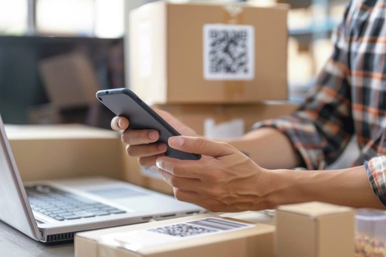 E-Commerce Returns E-Commerce Returns - person ordering online