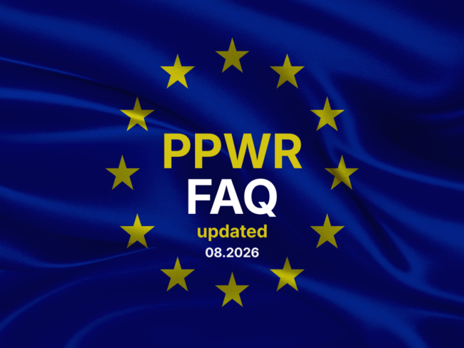 Σημαία της Ευρωπαϊκής Ένωσης με τον τίτλο PPWR FAQ, σχετικά με τη δεύτερη έκδοση του εγγράφου Συχνών Ερωτήσεων για τον PPWR.